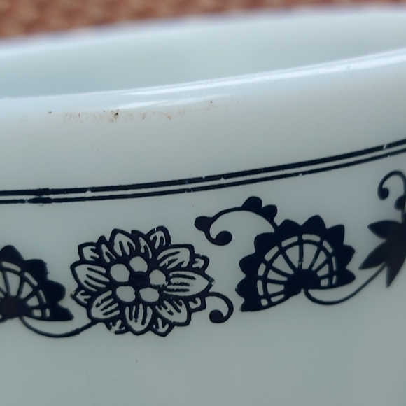 Pyrex Old Town Coffee Mugs - Picture 3 of 4